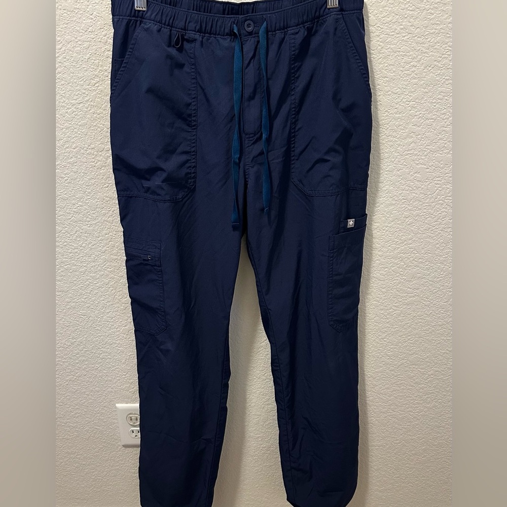 Figs Men's Cairo Navy Cargo Scrub Pants